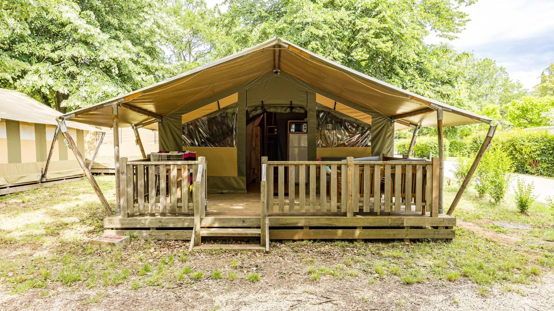 Prázdninový areál Easyatent Safari Tent Polari Rovinj Chorvatsko
