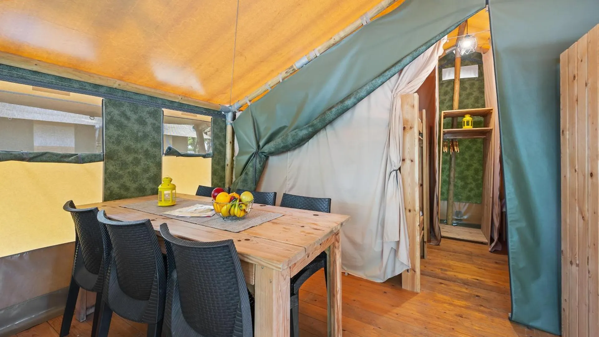 Easyatent Safari Tent Polari Rovinj 0*,  Chorvatsko