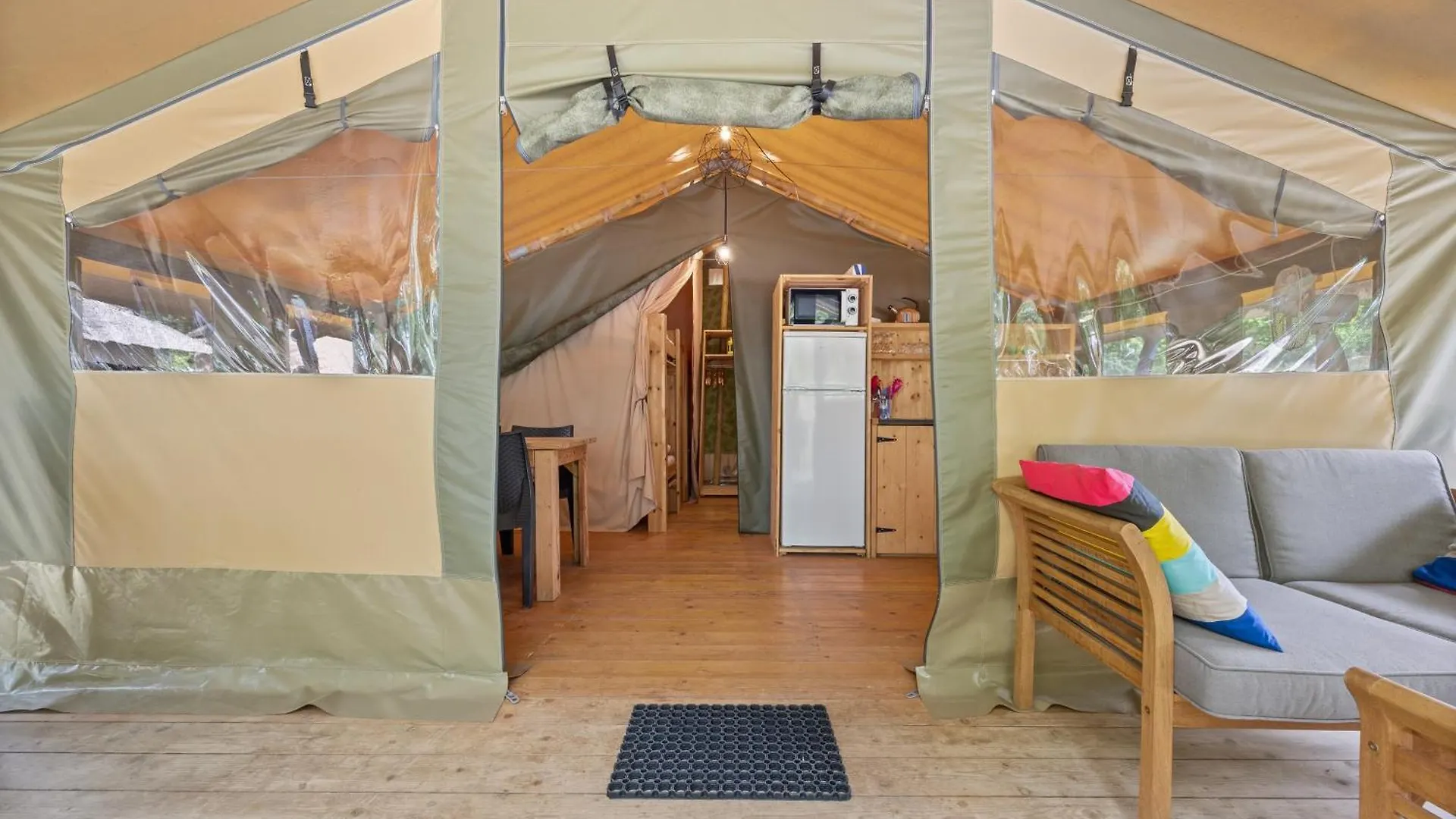 Prázdninový areál Easyatent Safari Tent Polari Rovinj