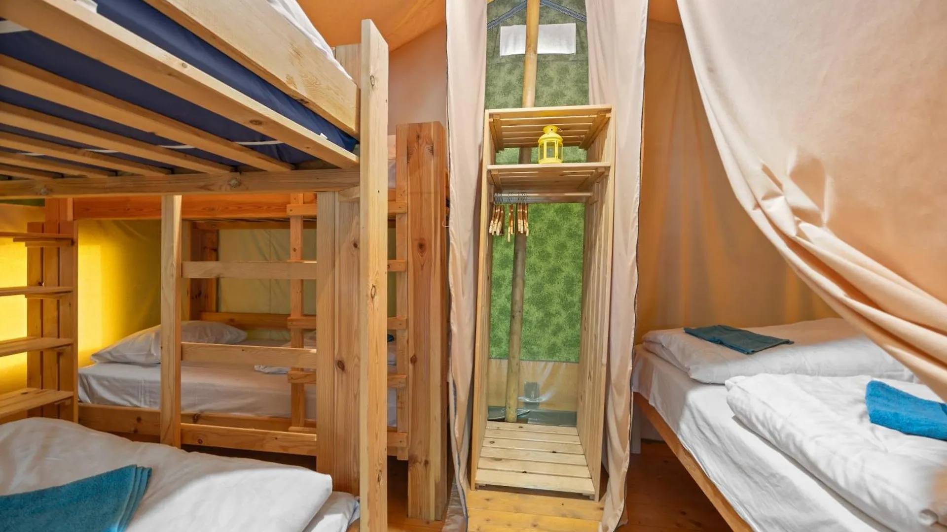 Prázdninový areál Easyatent Safari Tent Polari Rovinj Chorvatsko