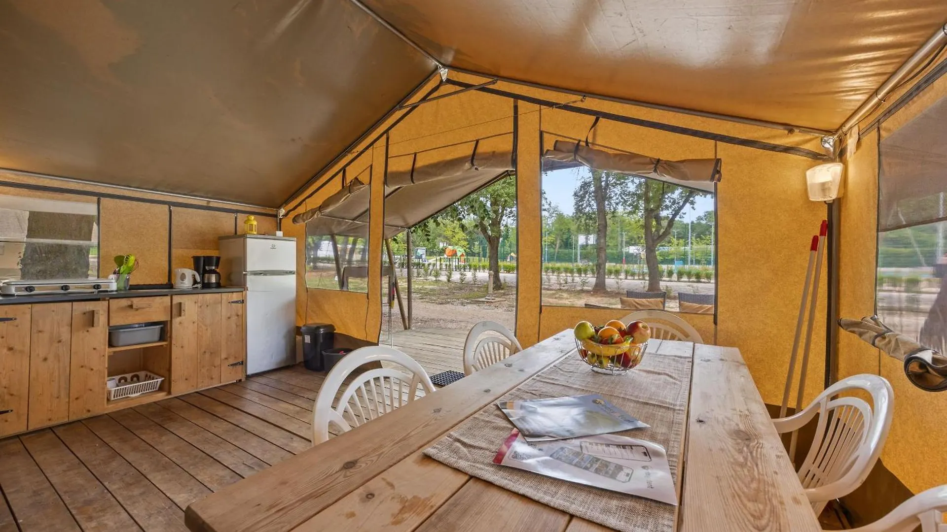 Prázdninový areál Easyatent Safari Tent Polari Rovinj